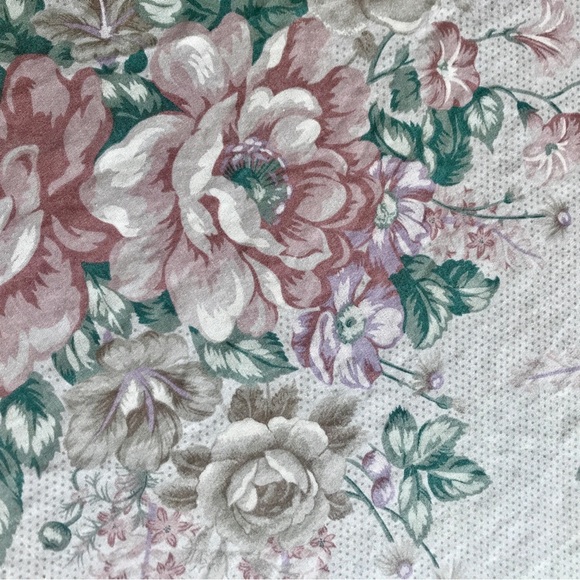 Vintage JC Penney USA Table Cloth Round Floral 6’ Or 72” Cottage Beautiful - Picture 3 of 8